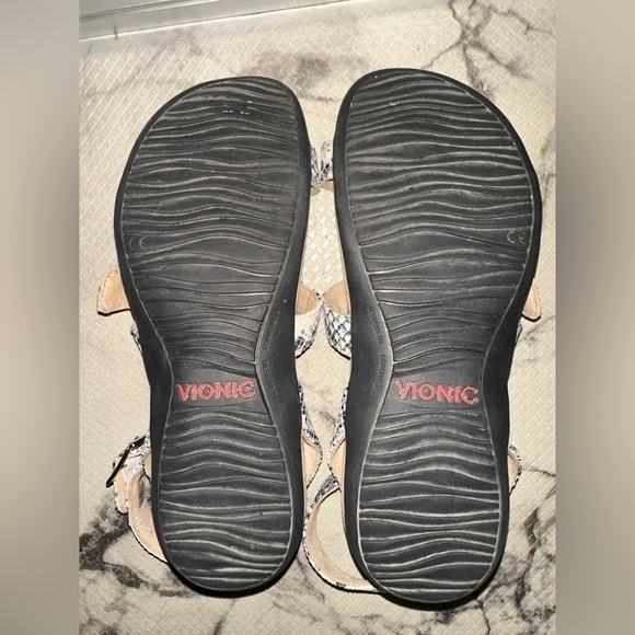 Vionic women’s snakeskin print sandal comfort sandal 8 summer beach leather - Picture 6 of 6